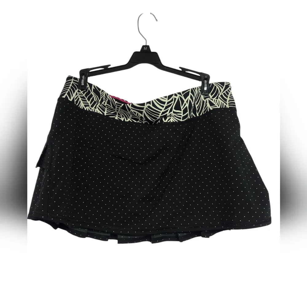 Lululemon Athletica Black and White Skater Mini Skirt - Picture 2 of 10
